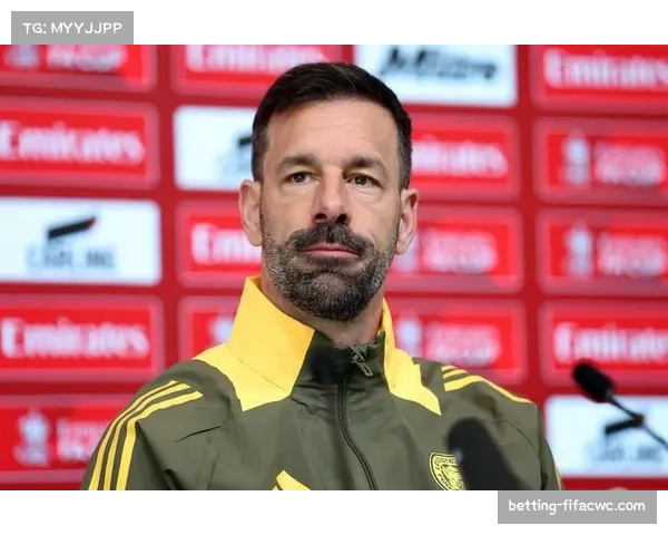 范尼斯特鲁伊接手莱斯特城 球队战绩未见起色深陷降级区